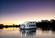 #{@houseboat.name}
