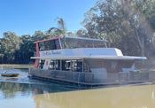 Luxury Houseboat with Hardtop