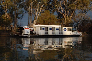 Liba Liba Houseboats - Australian Icon logo